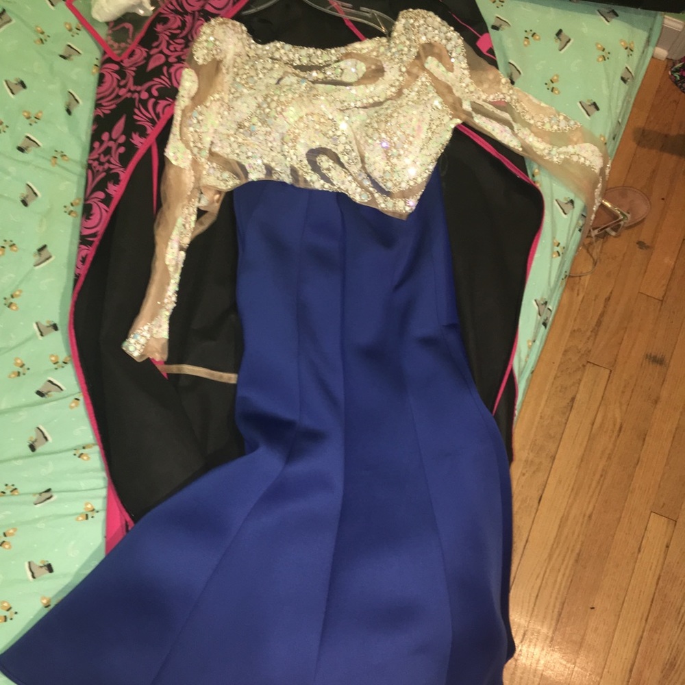PROM DRESS